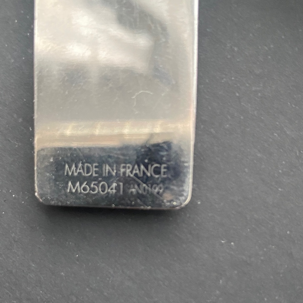 Louis Vuitton Elegant Silver Money Clip - Picture 9 of 12